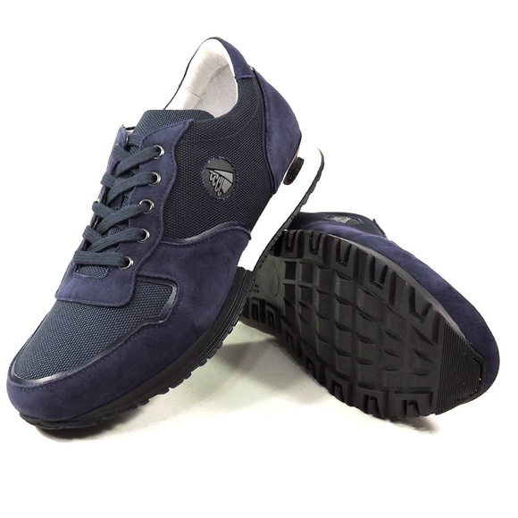 GOOD MAN ?? MEN\'S BLUE SUEDE & FABRIC COMFORT SNEAKERS